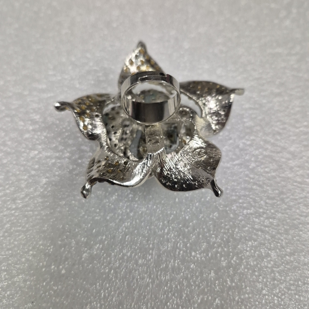 Blue Rhinestone Rose Ring Adjustable Silvertone F… - image 4